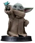 The Mandalorian & Grogu Grogu Collection Statue Grogu Butterfly Wonder - Bunt