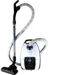 Bosch BGL8SIL5 Staubsauger, 800 Watt, HEPA-Filter, Zubeh&ouml;r im Ger&auml;t