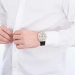 Swatch Armbanduhr Ss07S104 mit 42 mm Geh&auml;usedurchmesser