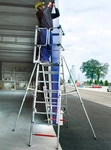 MUNK Plattformleiter FlexxStep 4 Sprossen mit Teleskopaufsatz plus 2 Sprossen