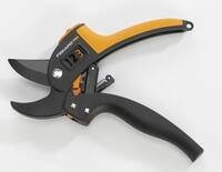 FISKARS&reg; PowerStep&trade; P83 Gartenschere