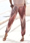 LASCANA Jerseyhose aus angenehmer, leichter Viskoseware mit Alloverprint,