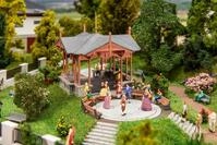 Faller H0 (1:87) 130655 - Musikpavillon mit tanzenden Figuren Modellbahn