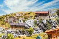 Faller N 232131 - J&auml;gerhaus und Berggasthof Modellbahn