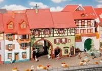 Faller H0 (1:87) 130499 - Stadthaus Niederes Tor Modellbahn