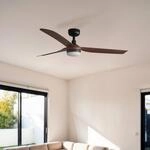 LED-Deckenventilator Punt M, schwarz/holz, DC, leise, 130 cm