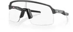 OAKLEY Sonnenbrille Sutro Lite Matte Carbon | Clear to Black Iridium P