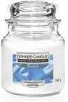 Yankee Candle - Duftkerze Mittleres Glas Soft Cotton 340 G, Wei&szlig; Kerze Duft Kerze