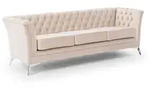 CHESTERFIELD-SOFA 3-sitzer Whitby Beige Samt mit silbernen F&uuml;&szlig;en