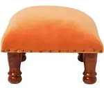 SAMT-HOCKER Mable, orange mit Holzbeinen, 40/40/25 cm
