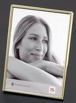 walther design Bilderrahmen gold 15 x 20 cm Chloe Portraitrahmen WD520G