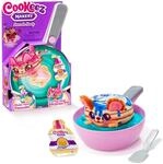 COOKEEZ MAKERY &ndash; Pancake Treatz: Misch dir einen pfann-tastischen Kuschelfreund!