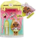 Yummiland Lip Gloss Doll - Nia Candy Fluff - Inklusive DIY Lipgloss-Set, Geeignet