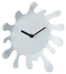 Relaxdays Wanduhr Farbklecks, HxB: 25 x 22,5 cm, batteriebetrieben, ohne Zahlen,