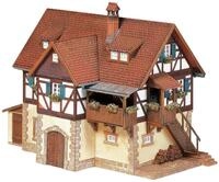 FALLER Fachwerkhaus Modellbausatz mit 238 Einzelteilen 165 x 102 x 118 mm I