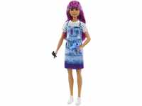 Barbie GTW36 - Haartylistin-Puppe (ca. 30 cm), lila Haare, Zubehör, tolles...
