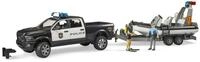 bruder 02507 - RAM 2500 Polizei Pickup mit Anh&auml;nger, Boot, 2 Figuren