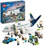 LEGO 60367 City Passagierflugzeug Spielzeug-Set, gro&szlig;es Flugzeug-Modell mit