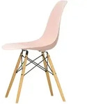 Vitra - Eames Plastic Side Chair DSW RE, Ahorn gelblich / zartros&eacute; (Filzgleiter