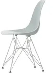 Vitra - Eames Plastic Side Chair DSR RE, verchromt / hellgrau (Filzgleiter basic