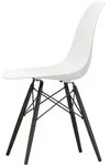 Vitra - Eames Plastic Side Chair DSW, Ahorn schwarz / wei&szlig; (Filzgleiter basic dark)
