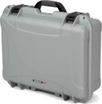 Nanuk 930-2005, Nanuk Case 930 mit gepolsterter Trennwand silber