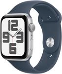 Watch SE (44mm) GPS Smartwatch 2. Gen, Alu mit Sportarmband M/L silber/sturmblau