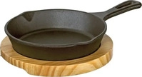 K&uuml;chenprofi Servierpfanne BBQ rund mit Holzbrett