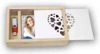 Love Box USB Holzbox f&uuml;r 13x18 cm Fotos