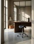 Arbeitshocker Kunstlederbezug mit Sattelsitz, h&ouml;henverstellbar und drehbar...