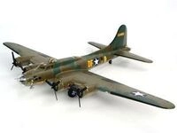 Revell REV 04297, Revell Boeing B-17F Memphis Belle (REV 04297) Grau Revell REV 04297, Revell Boeing B-17F Memphis Belle (REV 04297) Grau