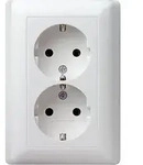 Gira 078003 2-fach Schutzkontakt-Steckdose mit Vollplatte , Standard 55, reinwei&szlig;