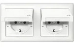 Gira 415803 Schutzkontakt-Steckdose Klappdeckel mit Set IP44 und Rahmen 2-fach ,