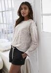 LASCANA Sweatshirt, Langarmshirt in locker sitzendem Schnitt, Loungewear