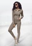 H.I.S Kapuzensweatjacke mit seitlichem Piping und kleiner Markenstickerei, Loungewear