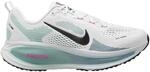 Nike Laufschuh "Vomero 18"