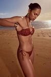 Triumph B&uuml;gel-Bikini-Top "Midnight Swim Bandeau" weich und gl&auml;nzend