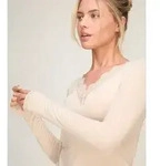 Pyjama HUNKEM&Ouml;LLER "super soft Lace V-Neck shirt with Cashmere", Damen, Gr. XS,