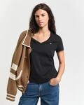 Gant T-Shirt "REG SHIELD KA V-NECK T-SHIRT" mit einer kleinen Logostickerei auf der
