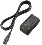 Sony Netzteil/Ladeger&auml;t TRV