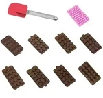 Intirilife 10-teiliges Backformen Set mit verschiedene Silikon Pralinenformen und mit
