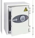 Phoenix Battery Fighter BS0441E - Batterie Aufbewahrungs Tresor mit