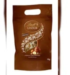 Lindt LINDOR Schokoladenkugel Beutel Haselnuss 80 x 12,5 g (1 kg)