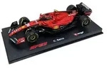 Bburago 18-36835S - Modellauto - F1 Ferrari SF-23 #55 Sainz (mit Helm, Ma&szlig;stab 1:43)