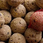 Meisenkn&ouml;del Premium mit Insekten 200 x ca.90 Gramm mit Netz