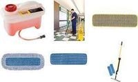 Rubbermaid Bodenreinigungssystem Pulse, Flachmoppset Moppstiel mit integriertem
