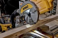 DeWALT DWS777-QS - Zug-Ger&auml;hrungss&auml;ge - 1800 W - 216 mm (DWS777-QS)