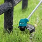 Makita UR100DWAE B&uuml;rstenschneider/Rasentrimmer 26 cm Akku Schwarz - Blau -