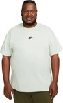 Nike DO7392-017, Nike - Premium Essentials T-Shirt - T-Shirt-kurzarm hellgr&uuml;n...