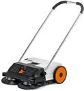 STIHL KG 550 Kehrmaschine &ndash; MultiClean, 8-fach H&ouml;henverstellung, seitliche
